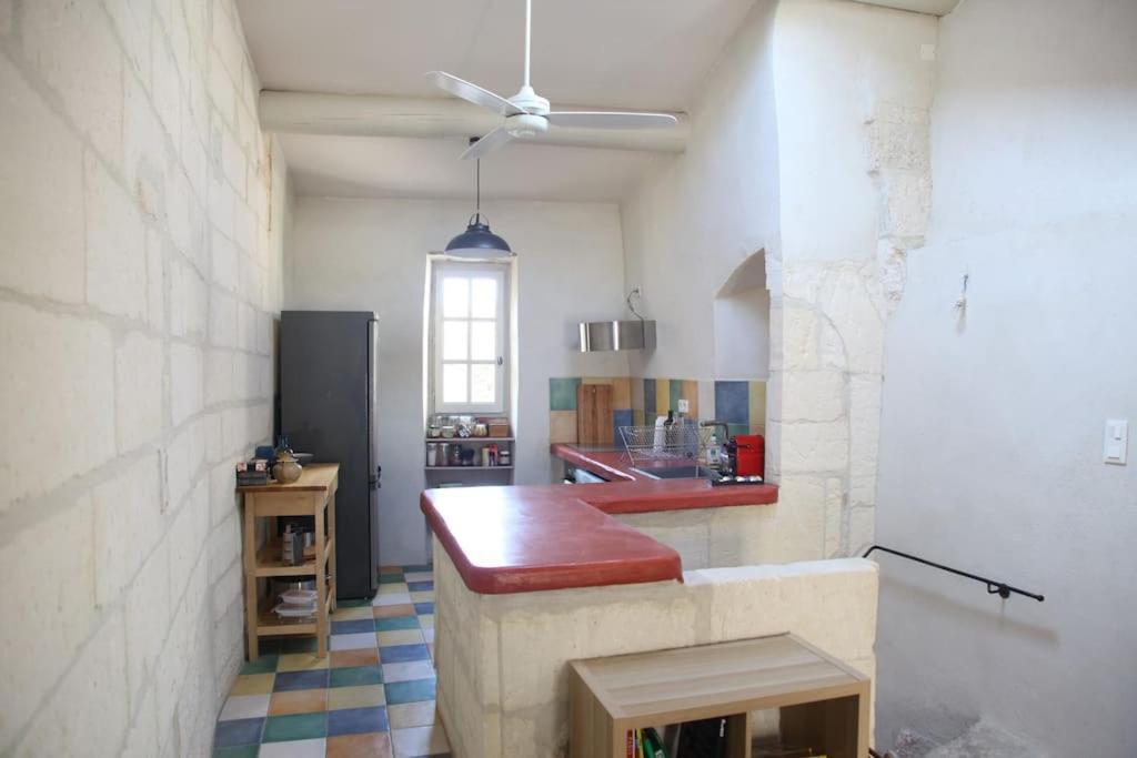 "L'Artistique" Centre Arles Fondation Van Gogh Luaran gambar