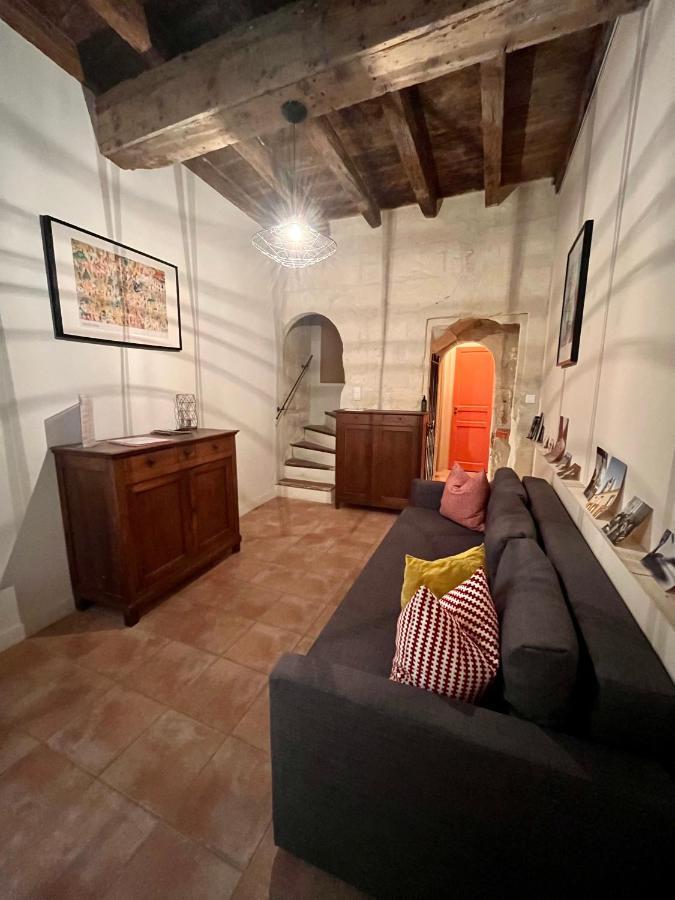 "L'Artistique" Centre Arles Fondation Van Gogh Luaran gambar